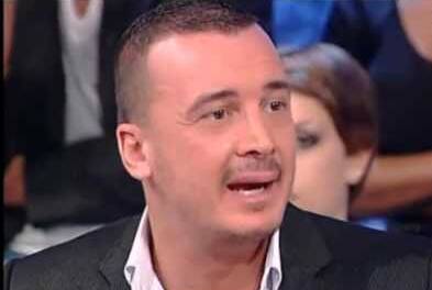 La rissa tra Casalino e Facci su Libero: «A scuola eri l’ultimo della classe», «Non hai idea di quanto ti disprezzi» La rissa tra Casalino e Facci su Libero: «A scuola eri l’ultimo della classe», «Non hai idea di quanto ti disprezzi»