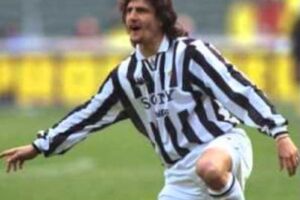 L’ex Juve Padovano: «Sono innocente, ma ho perso tutto. I miei ex compagni sono spariti» item-thumbnail
