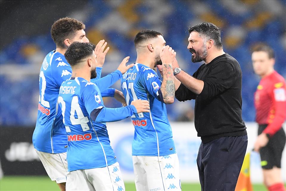 Napoli-Parma 2-0, pagelle / Tra Gattuso e Adl finirà a mazzate, sono pur sempre emozioni