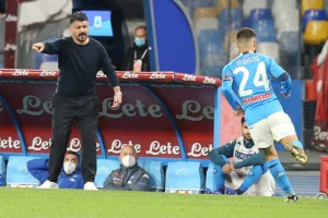 Napoli ancora in silenzio stampa