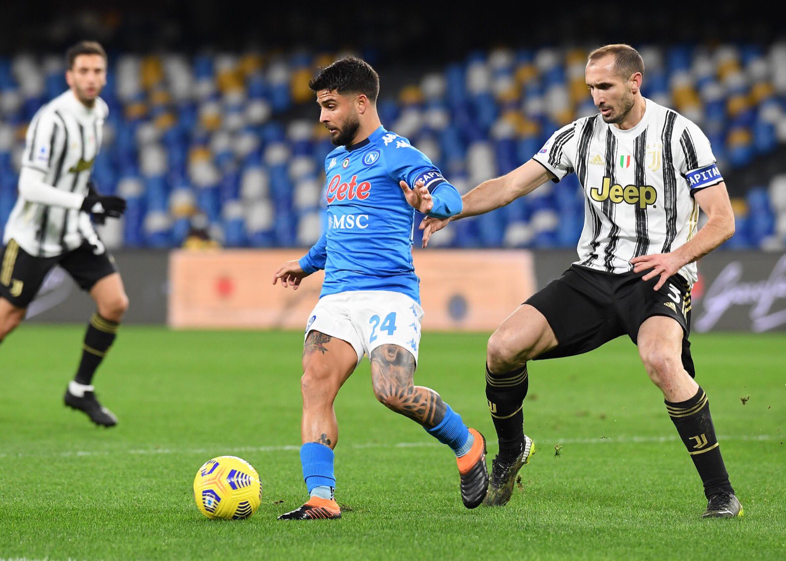 Juventus-Napoli, le formazioni ufficiali: Meret e Rrahmani titolari, Osimhen in panchina Juventus-Napoli, le formazioni ufficiali: Meret e Rrahmani titolari, Osimhen in panchina