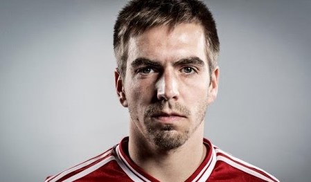 Lahm: “Non consiglierei a un calciatore gay di fare coming out. Ne esci male” Lahm: “Non consiglierei a un calciatore gay di fare coming out. Ne esci male”