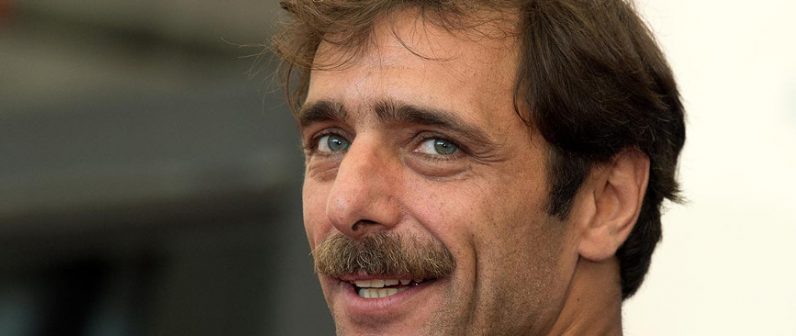 Adriano Giannini: «Con papà ci siamo incrociati sul set due volte, fingevamo di non conoscerci» Adriano Giannini: «Con papà ci siamo incrociati sul set due volte, fingevamo di non conoscerci»
