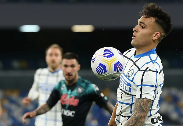 Lautaro Martinez Il premio scudetto dell'Inter è non pagare due mensilità