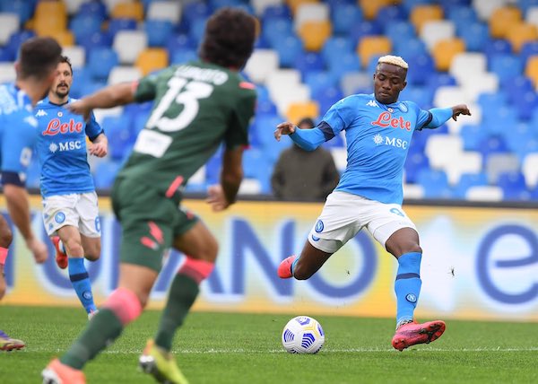 Napoli-Crotone 4-3 dimostra solo che il giochismo è per perdere il tempo Napoli-Crotone 4-3 dimostra solo che il giochismo è per perdere il tempo