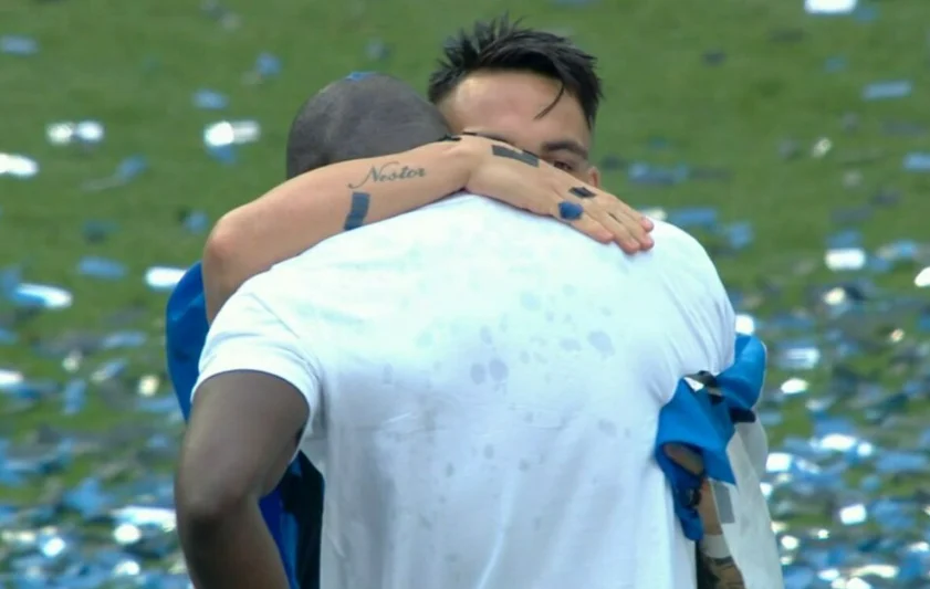 lukaku in lacrime alla festa scudetto