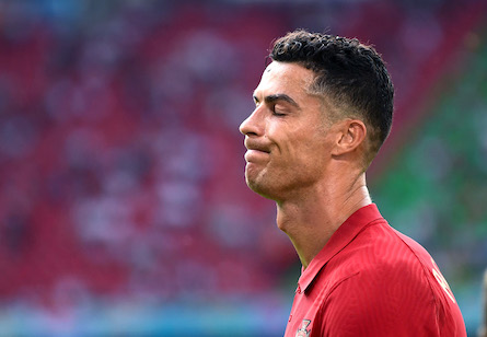The Sun: Ronaldo isolato allo United, i compagni mal sopportano i suoi atteggiamenti da primadonna