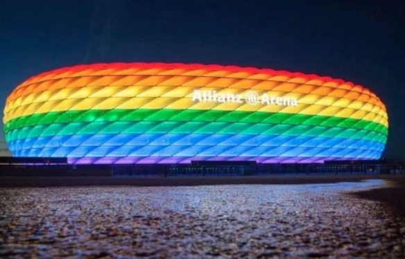 «La Francia rammaricata per il no della Uefa allo stadio arcobaleno per Germania-Ungheria»