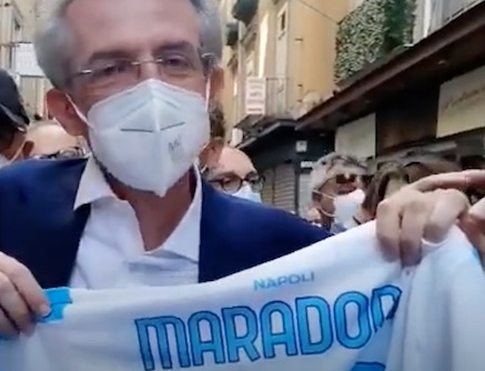 Manfredi: “Napoli merita lo scudetto, sarei l’uomo più felice del mondo”