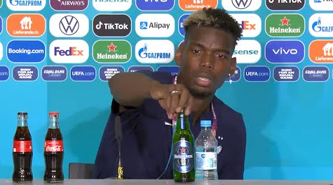 Euro 2020, la Uefa: niente più birra alle conferenze dei giocatori musulmani Euro 2020, la Uefa: niente più birra alle conferenze dei giocatori musulmani