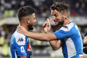 Napoli-Lazio, gavettone di Insigne a Mertens per festeggiare la vittoria (VIDEO) item-thumbnail