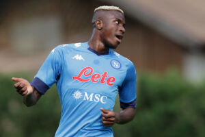 A Napoli ci si indigna più per il ritardo della nuova maglia che per due Champions fallite item-thumbnail