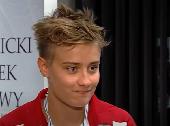 L’argento dell’atleta lesbica imbarazza il presidente polacco: proprio non riusciva a congratularsi L’argento dell’atleta lesbica imbarazza il presidente polacco: proprio non riusciva a congratularsi