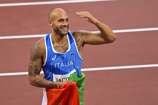 Tokyo 2020, Jacobs portabandiera dell’Italia nella cerimonia conclusiva