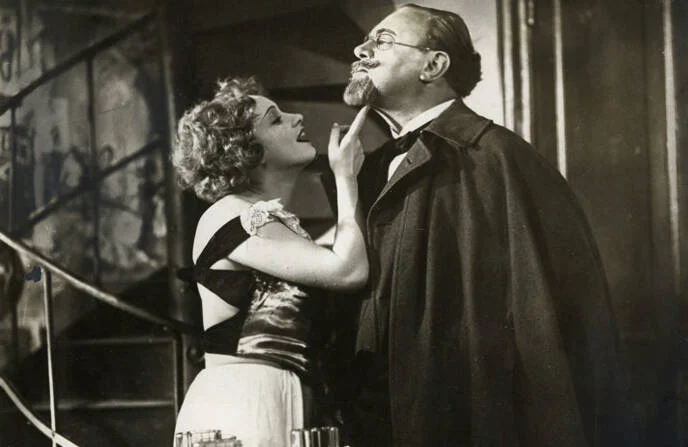 Marlene Dietrich col professore de L'angelo azzurro