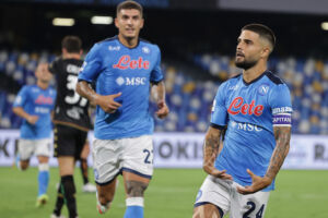 Insigne come il Cholo Simeone, segna e mostra los huevos (gli attributi) item-thumbnail