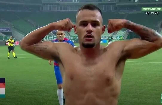 Igor Torres, del Fortaleza, autore del gol 3-2 al Palmeiras