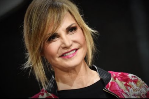 Simona Ventura: «Negli spogliatoi di calcio i fedeli sono presi in giro, così inventano dei flirt» item-thumbnail