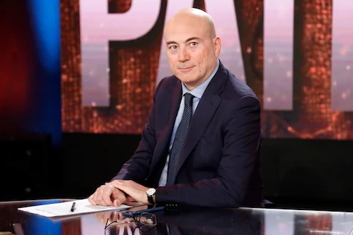 Cazzullo torna su Sal Da Vinci (stavolta senza camorra): “Come Mario Merola, rappresenta uno stereotipo”