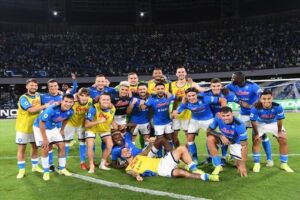 Osimhen ‘nu spettaculo. Mario Rui nun sbagliaje niente item-thumbnail