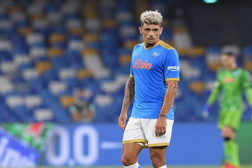 Napoli-Atalanta, difesa a tre: giocano Malcuit e Mario Rui esterni. Demme in panchina
