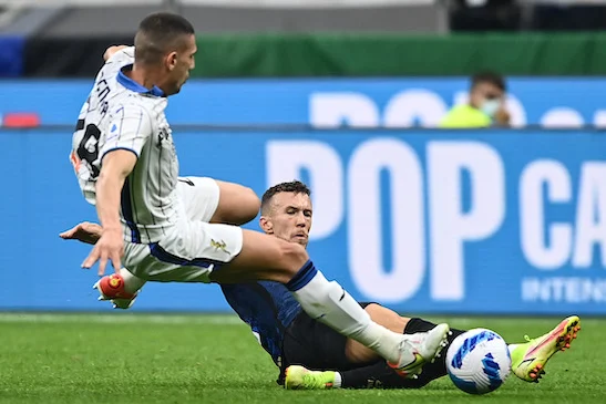 Inter-Atalanta 2-2: l’Inter sbaglia un rigore, il Var annulla un gol all’Atalanta