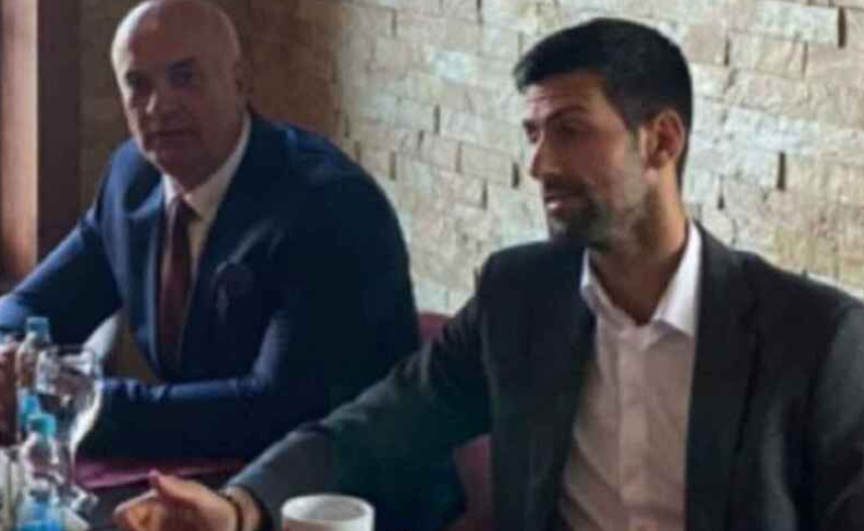 El Pais su Djokovic: «Attenti al potere messianico di chi crede di poter purificare l’acqua con le preghiere» El Pais su Djokovic: «Attenti al potere messianico di chi crede di poter purificare l’acqua con le preghiere»
