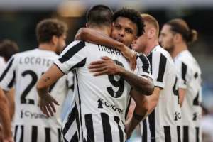 Morata e McKennie