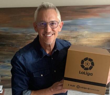 Lineker: «Non sarei sorpreso se il Napoli vincesse lo scudetto» Lineker: «Non sarei sorpreso se il Napoli vincesse lo scudetto»