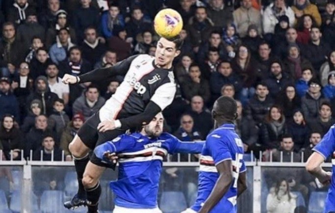 In Inghilterra si giocherà la prima partita di calcio senza colpi di testa, con Lineker e Shearer