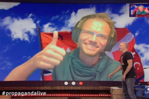 Thorbjørn Thaarup, il danese anti-Salvini che tifa Napoli da 30 anni scoperto grazie a Propaganda Live item-thumbnail