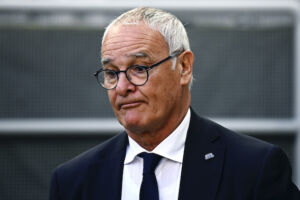 Ranieri: «Il Napoli lo scorso anno buttò lo scudetto con le piccole, ha capito la lezione» item-thumbnail