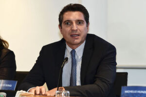 De Siervo: «Dazn? Prezzi in linea con l’Europa. Accessi limitati perché in Italia ce ne approfittiamo» item-thumbnail