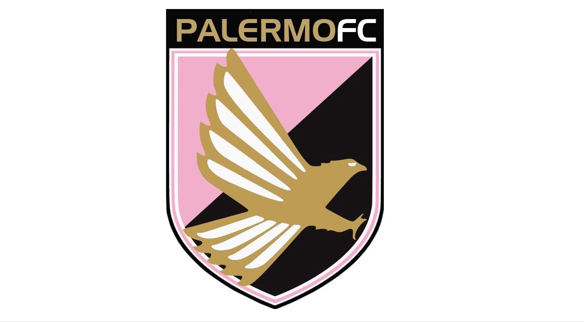 “Rosanero Ink”: il Palermo regala il tatuaggio del logo del club a 100 tifosi