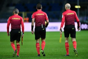 arbitri giudice sportivo Open Var Guardalinee arbitro