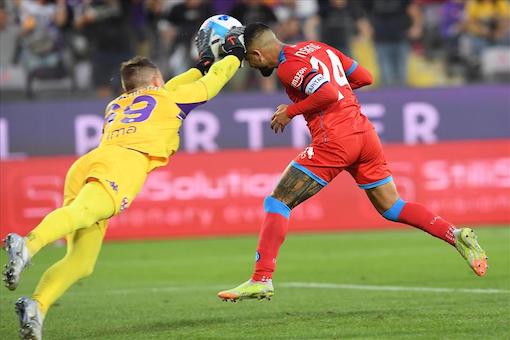 Lo Spezia ha ufficializzato l’arrivo di Dragowski. Meret ad ora resta al Napoli Lo Spezia ha ufficializzato l’arrivo di Dragowski. Meret ad ora resta al Napoli