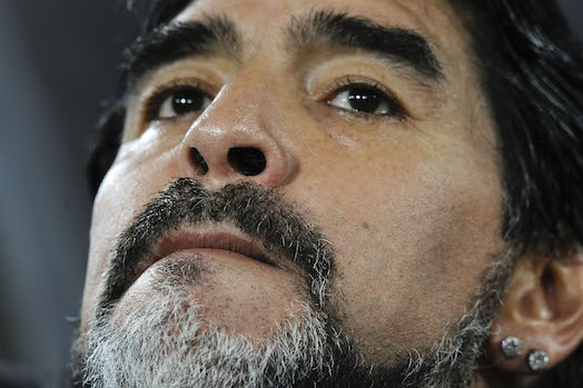 Batistuta: «Mi sento male per Maradona. Ci ha reso grandi e noi non abbiamo fatto un cazzo per lui»