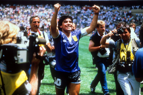 A sole 24 ore dall'apertura dell'asta, la maglia di Maradona già vola:  offerti 4 milioni di sterline - ilNapolista