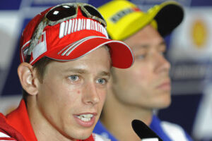 Stoner si toglie i sassolini: «Valentino Rossi faceva giochi mentali contro i rivali, con Marquez gli andò male» item-thumbnail