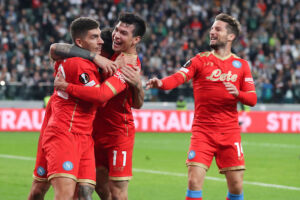 Guardare Napoli-Legia con un tifoso particolare di Mertens item-thumbnail