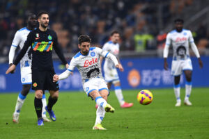 CorSport: senza Osimhen toccherà a Mertens centravanti e c’è anche l’opzione Petagna item-thumbnail