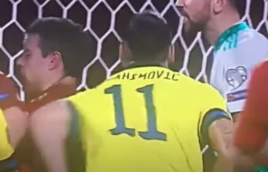 Ibrahimovic colpisce Azpilicueta