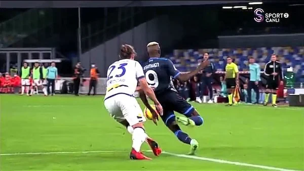 su osimhen poteva starci il rigore