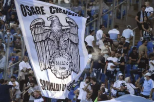 tifosi della Lazio napoli