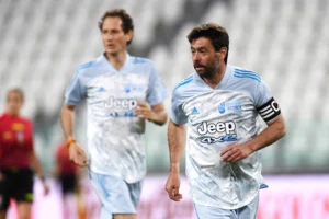 Andrea Agnelli e John Elkann Inchiesta plusvalenze Juve Ziliani Elkann Agnelli