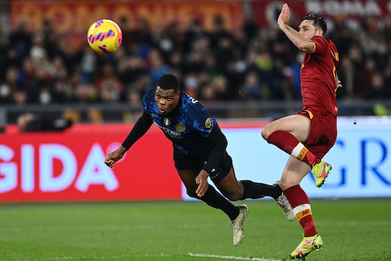 L’Inter dilaga sulla Roma: 3-0 in comodità. Il pubblico romanista non fischia e canta fino alla fine