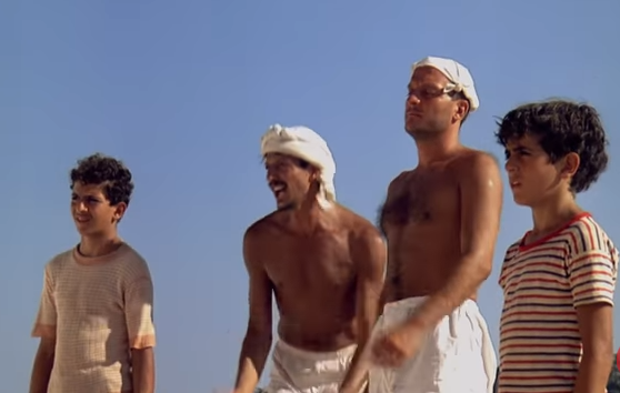 Bisio: «La partita in Mediterraneo fu facile da girare. Su quella spiaggia giocavamo nei giorni senza riprese» Bisio: «La partita in Mediterraneo fu facile da girare. Su quella spiaggia giocavamo nei giorni senza riprese»