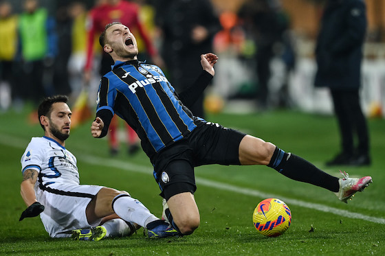 L’Atalanta gli infortuni per la partita contro il Napoli: non ci saranno Koopmeiners e Zappacosta L’Atalanta gli infortuni per la partita contro il Napoli: non ci saranno Koopmeiners e Zappacosta