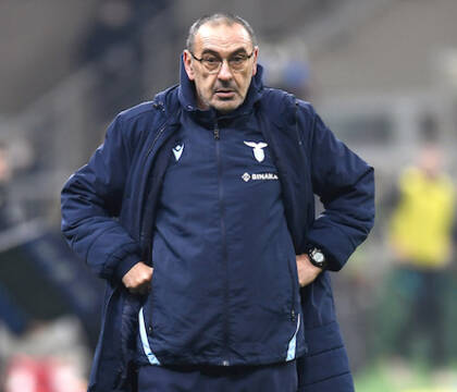 Sarri: «Incaponirsi sulla bellezza sarebbe un suicidio» Sarri: «Incaponirsi sulla bellezza sarebbe un suicidio»