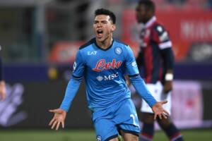 Il Messico: Lozano, stamattina altri esami alla spalla. Oggi farà rientro a Napoli item-thumbnail